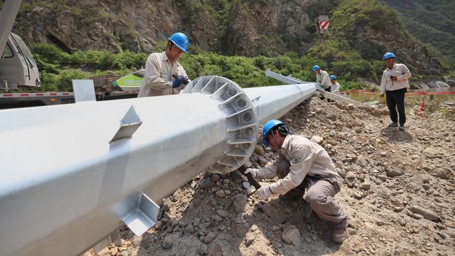 特狮谈巴萨生涯400场：希望成为年轻人榜样，向小将传授经验